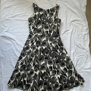 David Meister size 10 stretch cotton sateen fit & flair midi dress.